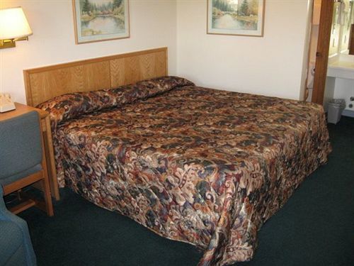 Oak Tree Inn Ирвайн Экстерьер фото